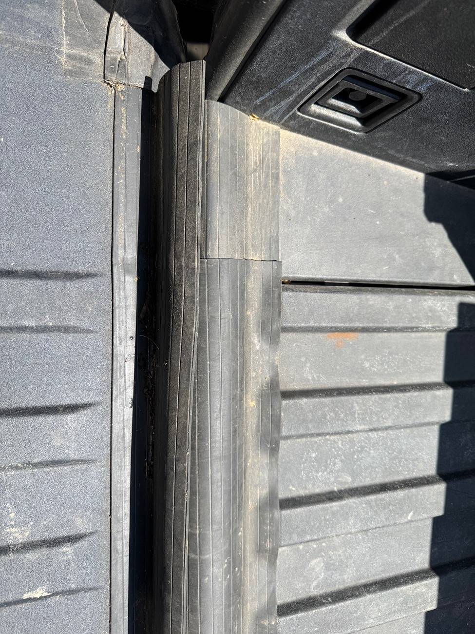 Tesla Cybertruck Preventing dust storm in my truck bed. My DIY solution. What's Yours? IMG_4292