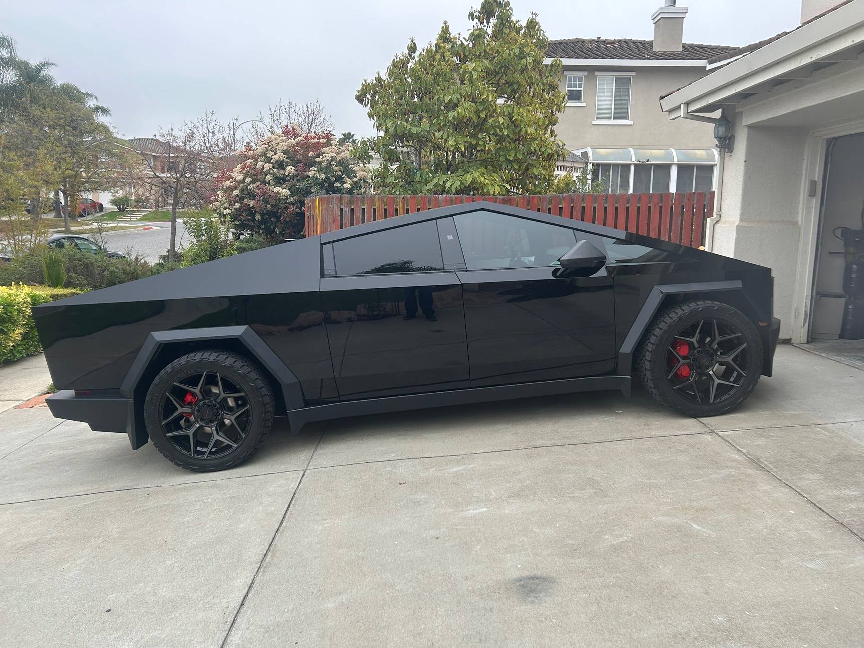 Tesla Cybertruck CYBERBEAST or AWD (WHICH ONE SHOULD I BUY AND WHY) IMG_2628