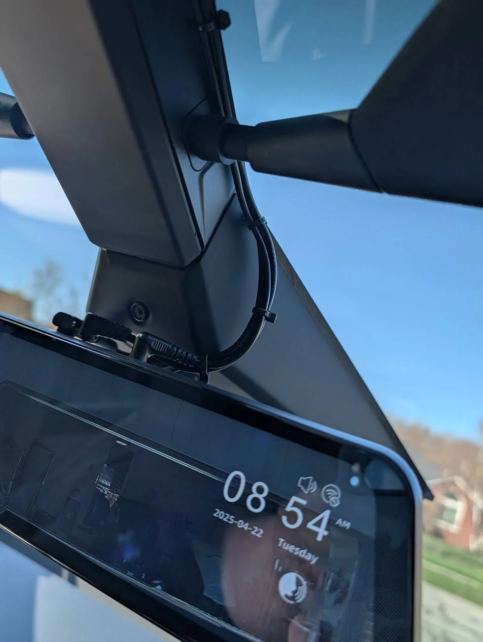 Tesla Cybertruck Best digital rearview mirror recommendations? PXL_20250422_135403860