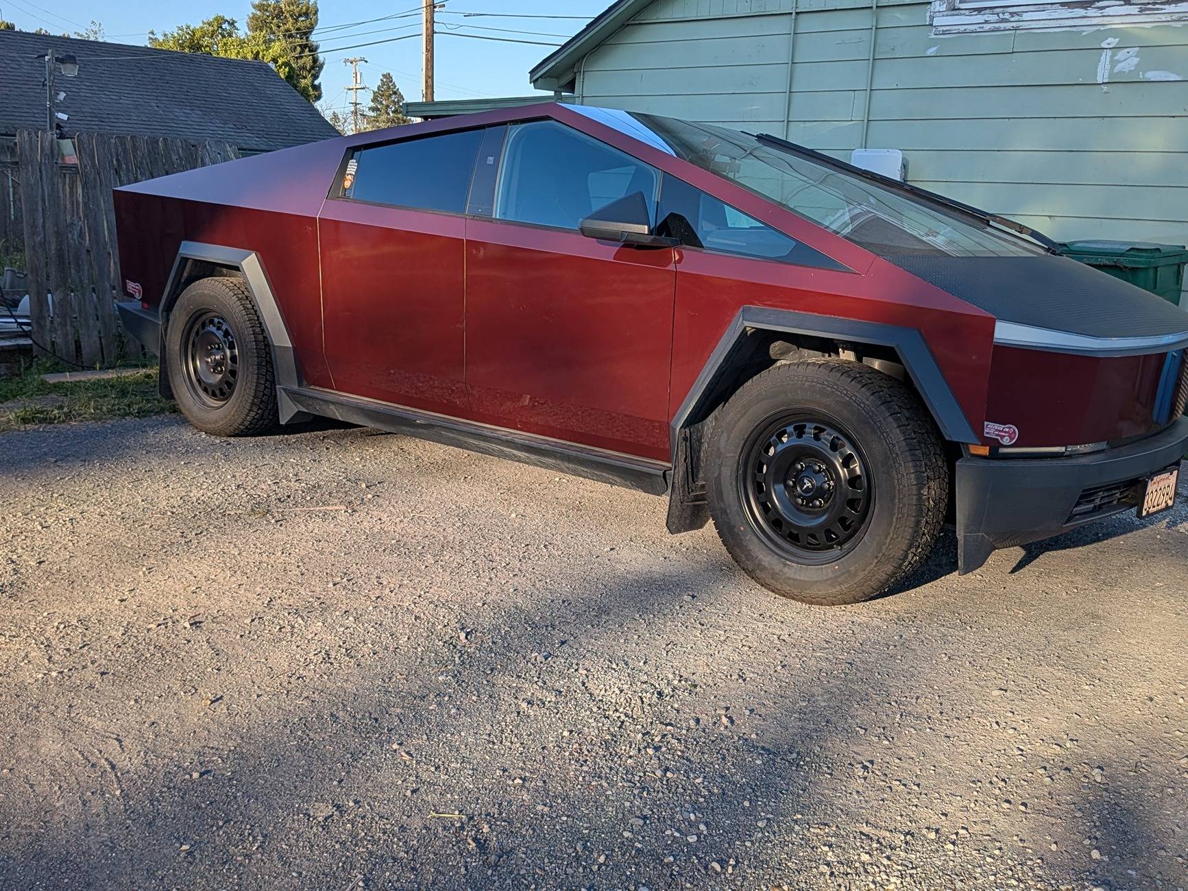 Tesla Cybertruck Try to out a budget tire on the t-sportline steel wheels PXL_20250505_142911403.MP