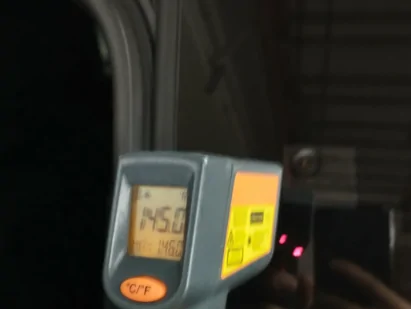 Tesla Cybertruck Phone gets sooo hot with wireless charging zimage10011