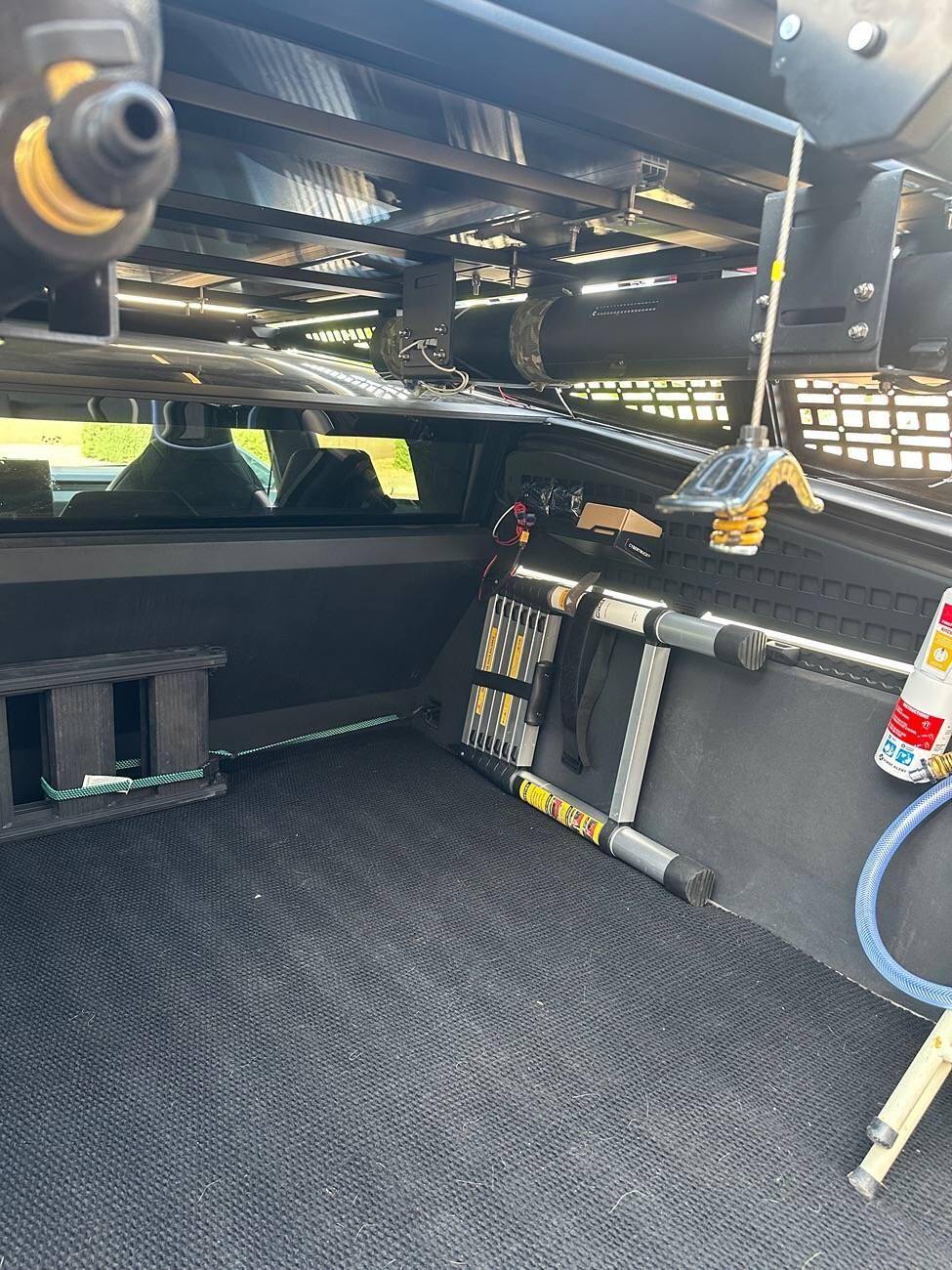 Tesla Cybertruck Urander Rack Mega Thread – Post Your Setup! 1746747199762-1t