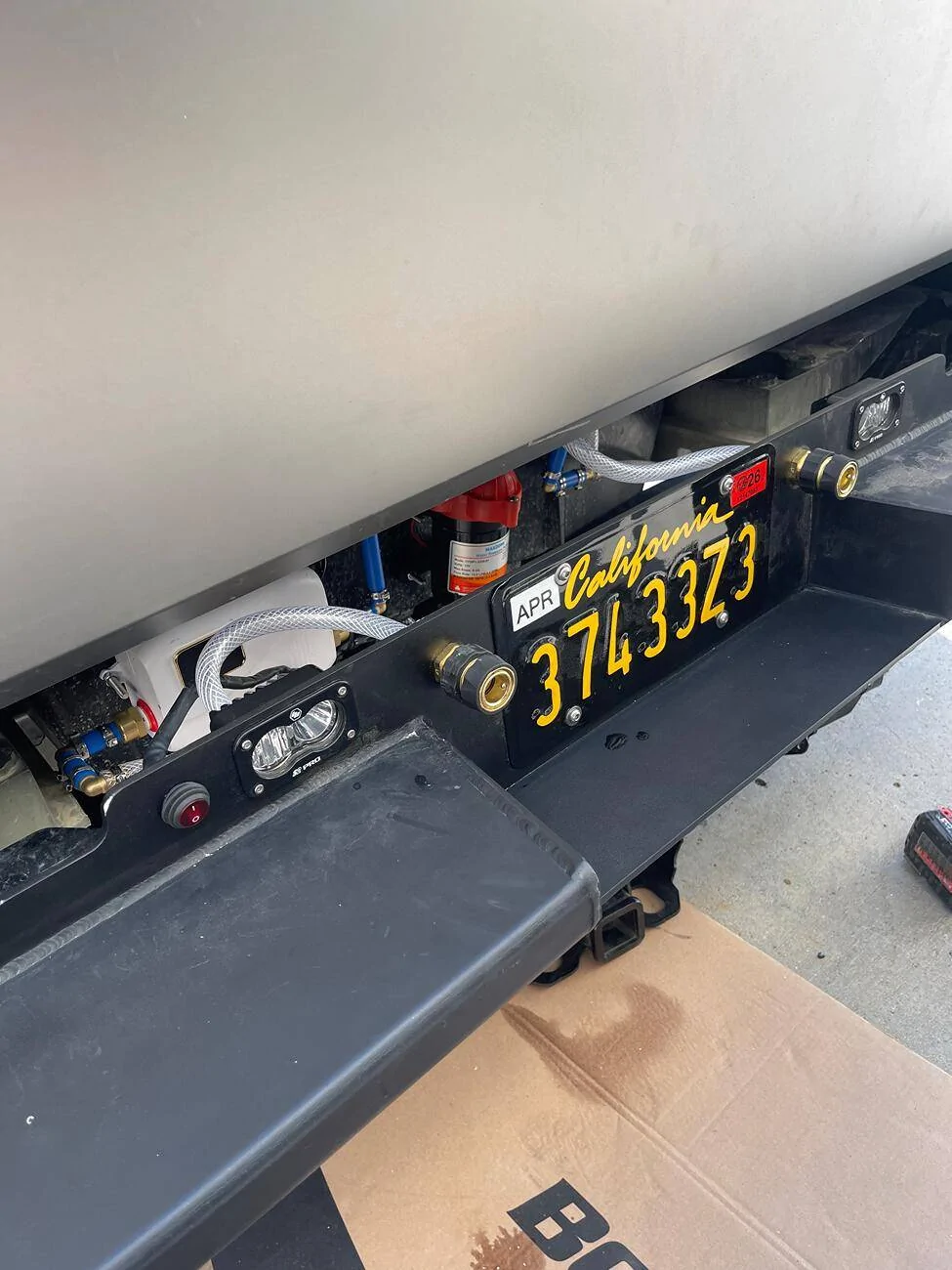 Tesla Cybertruck Camping shower / water heater tempImage7JeD0M
