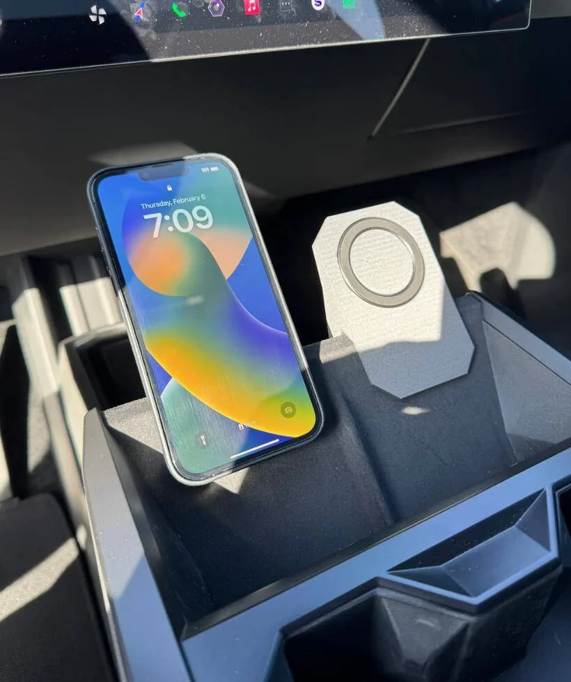 Tesla Cybertruck Phone gets sooo hot with wireless charging Screenshot 2025-05-09 at 2.09.00 PM