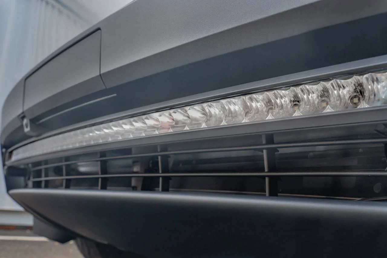 Tesla Cybertruck NEW Bumper Insert LED Lightbar - 40" Curved Light Bar / 48v (no converter!) / Retain Tow Hook Functionality - T Sportline 01_CYB_-_40__Lightbar_Install_-_Web-15_4000x.progressiv