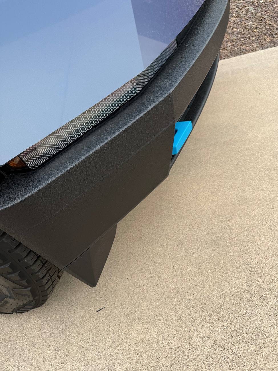 Tesla Cybertruck Exterior plastic, trim, mud flaps - How to protect and clean? IMG_2873