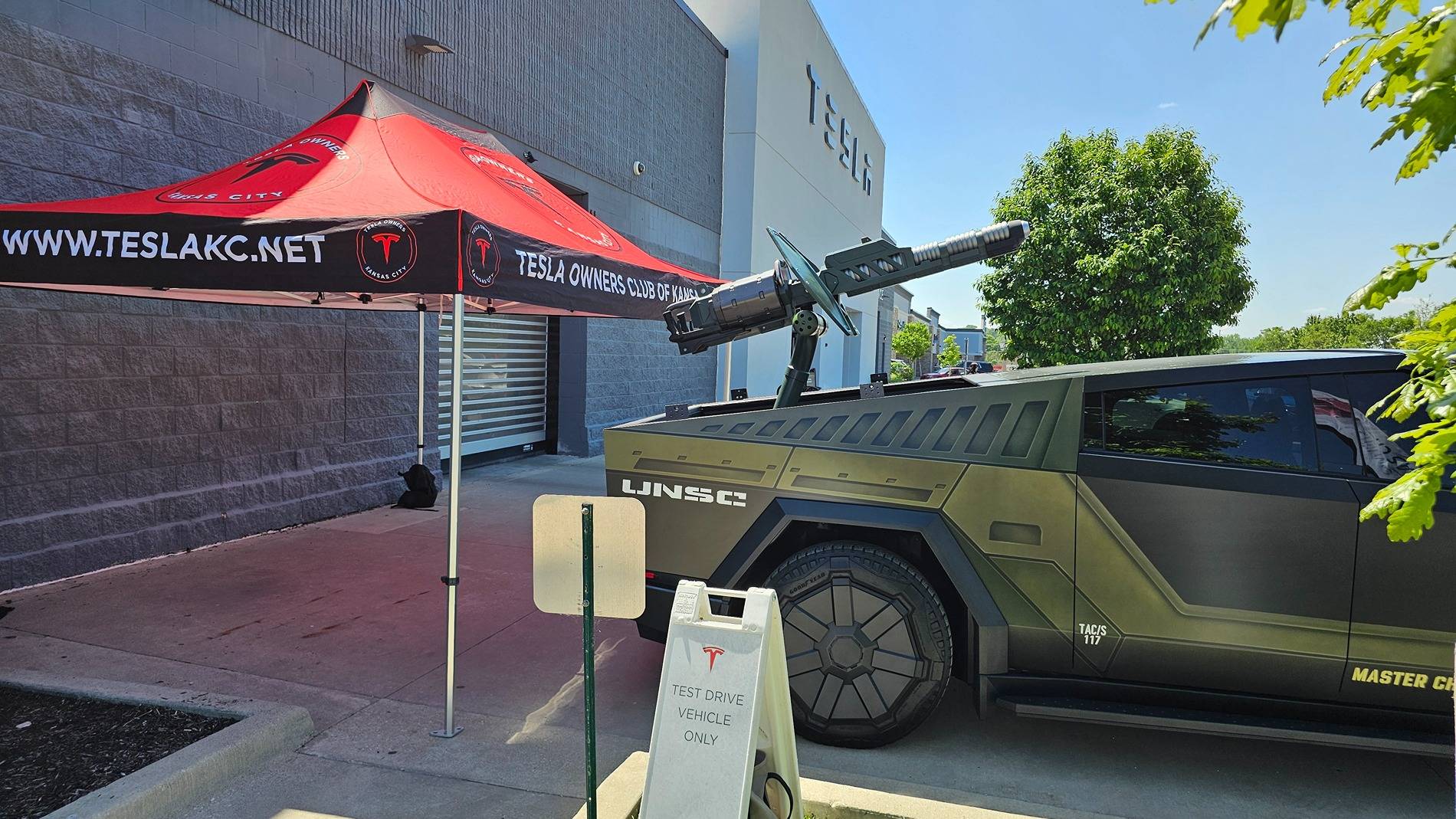 Tesla Cybertruck Cybertruck Defense System (Halo Motif) - Build Progress 20250509_114315