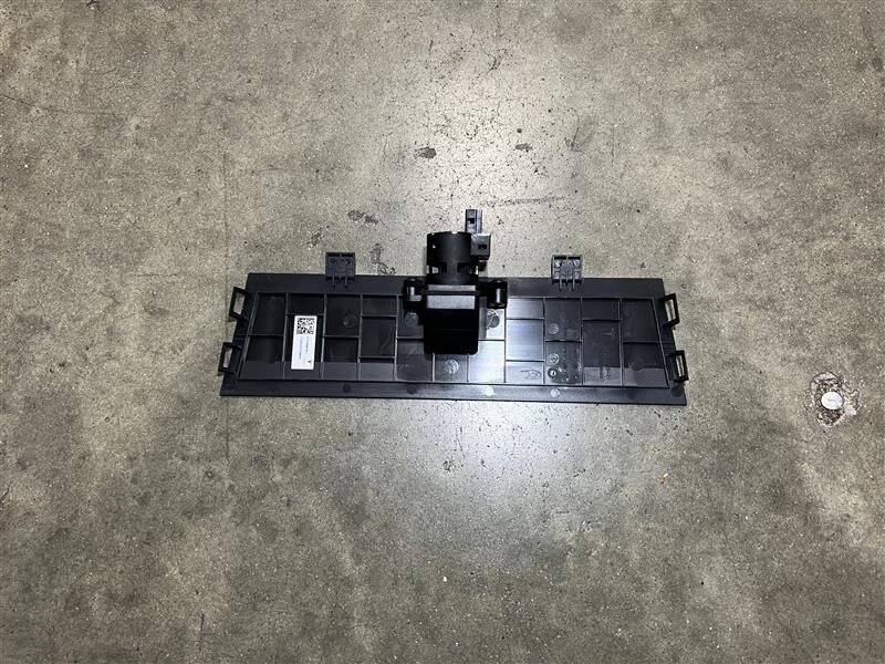 Tesla Cybertruck What is this sensor? [Under the front center screen] -43F91863-3CCA-4F3E-B728-5C92C1ADFB66-online-en-US