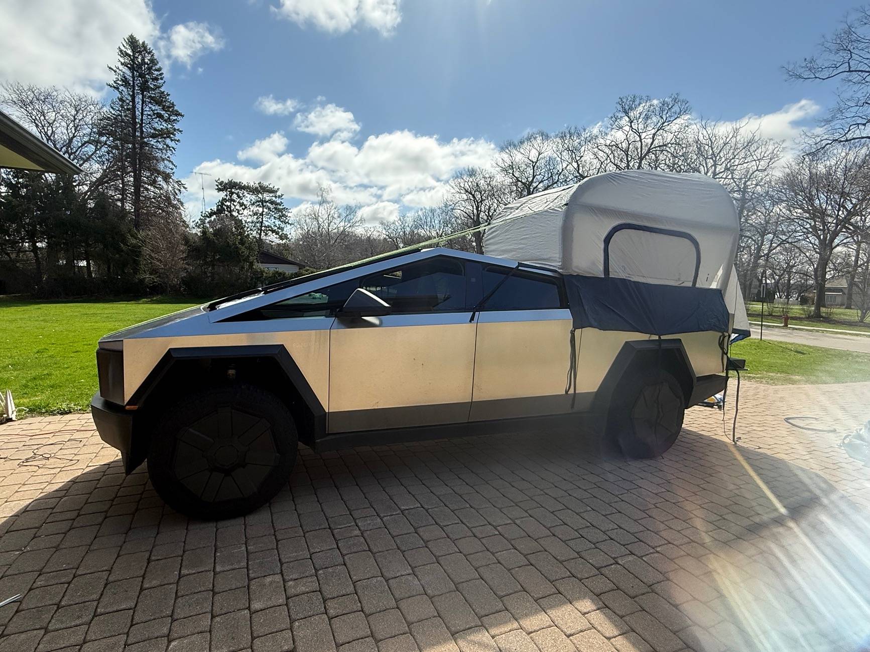 Tesla Cybertruck CYBER TENT. 50 BUCKS ON AMAZON. IMG_9055