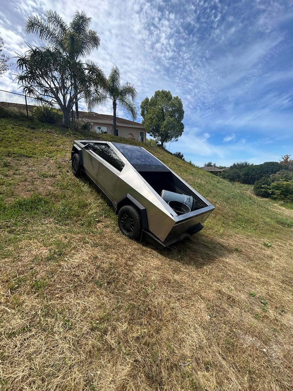 Tesla Cybertruck Daily random Cybertruck photos thread - Post Yours! 📸 🤳 IMG_6394