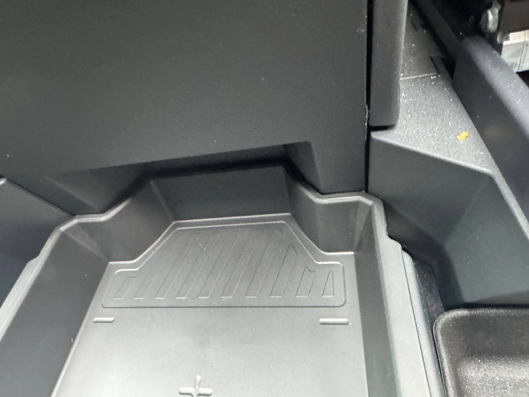 Tesla Cybertruck SUMK Center Console Floor Organizer review IMG_6901