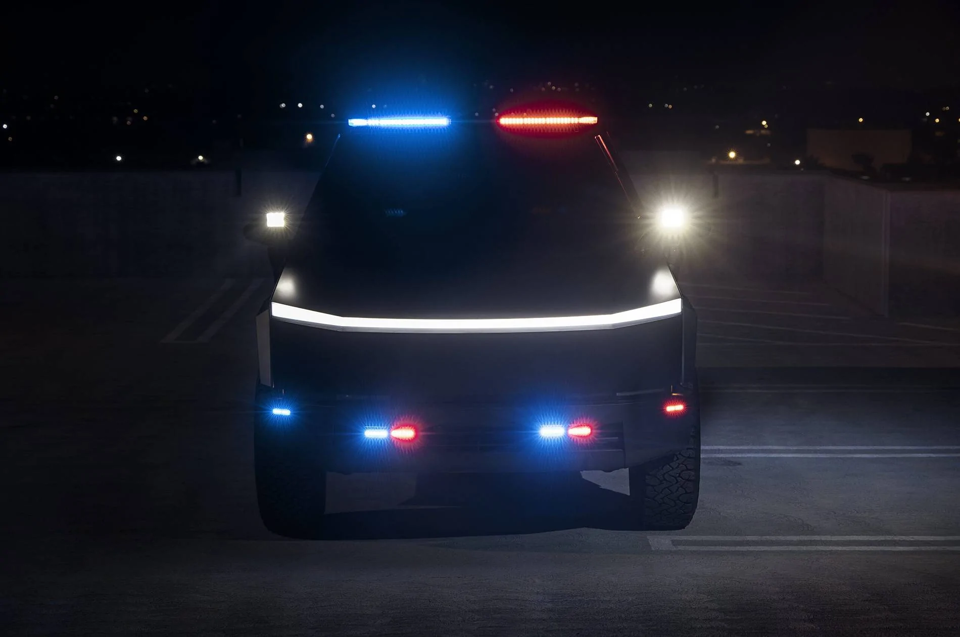 Tesla Cybertruck Qatar government orders fleet of Cybertruck Police Vehicles (outfitted by UP.FIT) 1747170362983-p3
