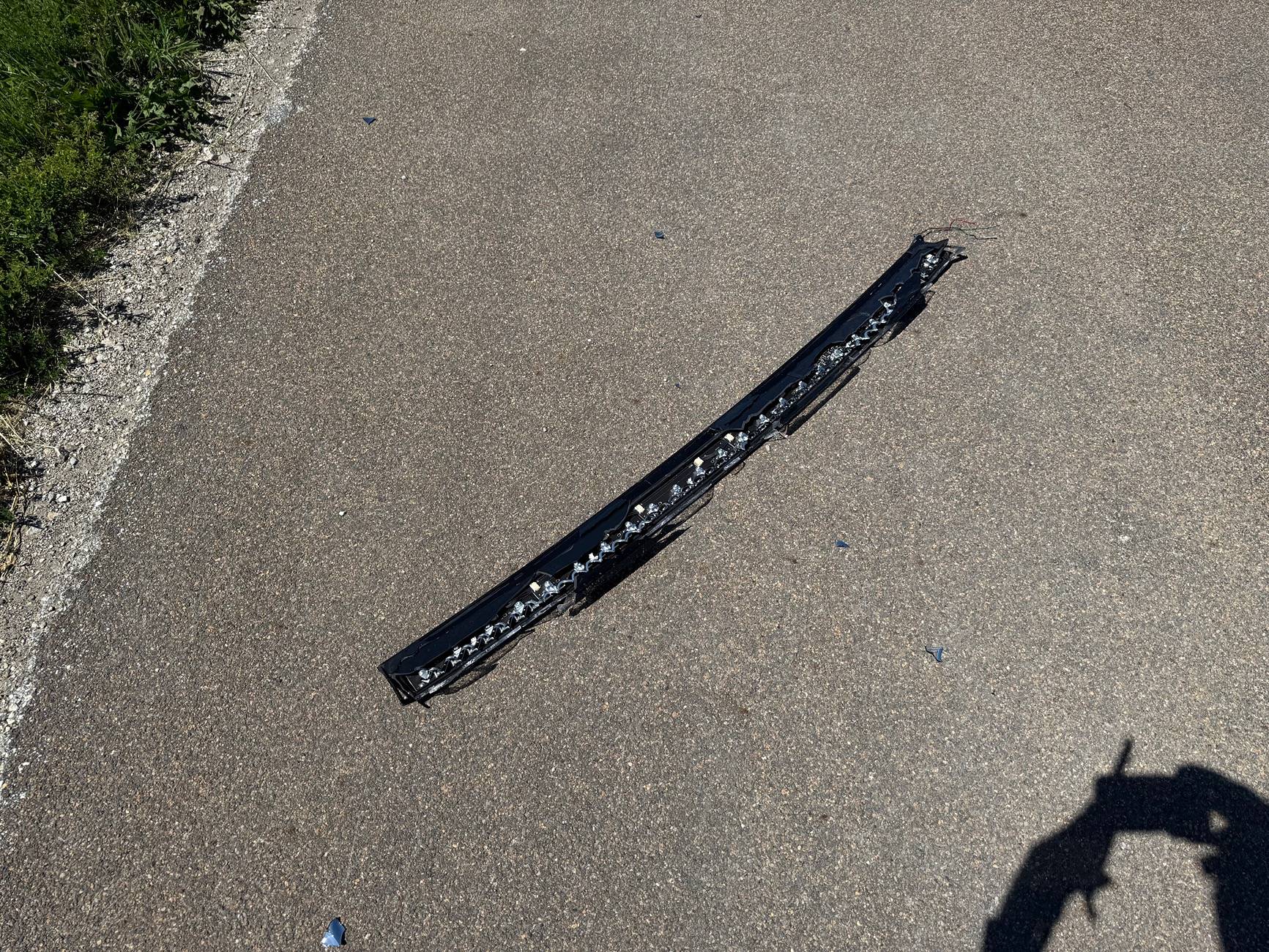 Tesla Cybertruck Lightbar flew off while driving on highway!! IMG_8920