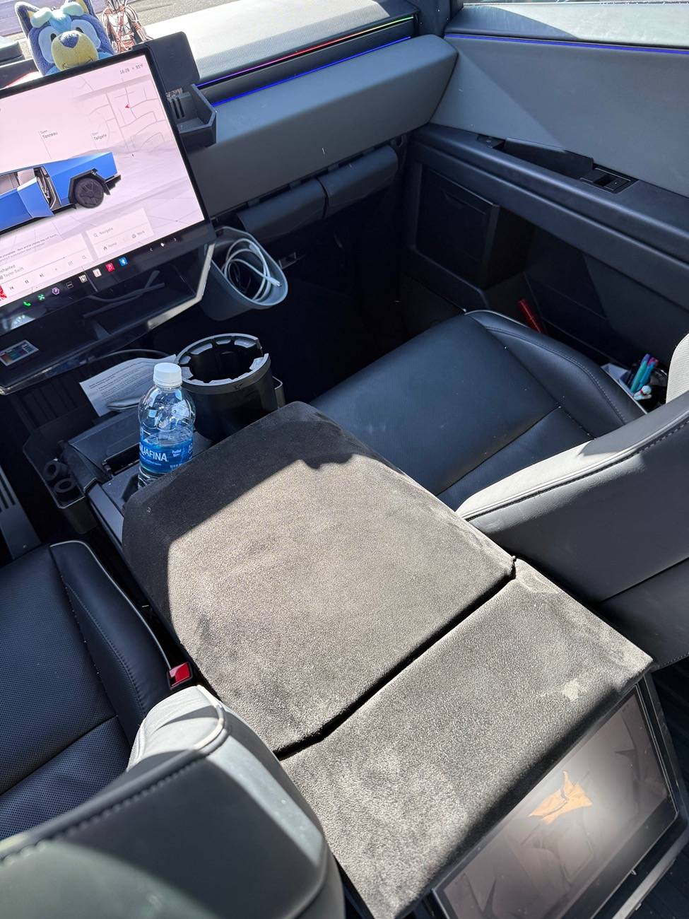 Tesla Cybertruck Alcantara armrest DIY wrap (for extra sensitive elbows) 😎 IMG_3047