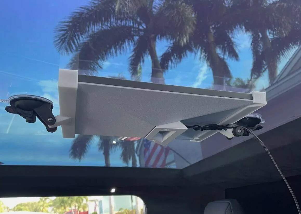 Tesla Cybertruck Starlink Mini and CT 1747402181124-8k