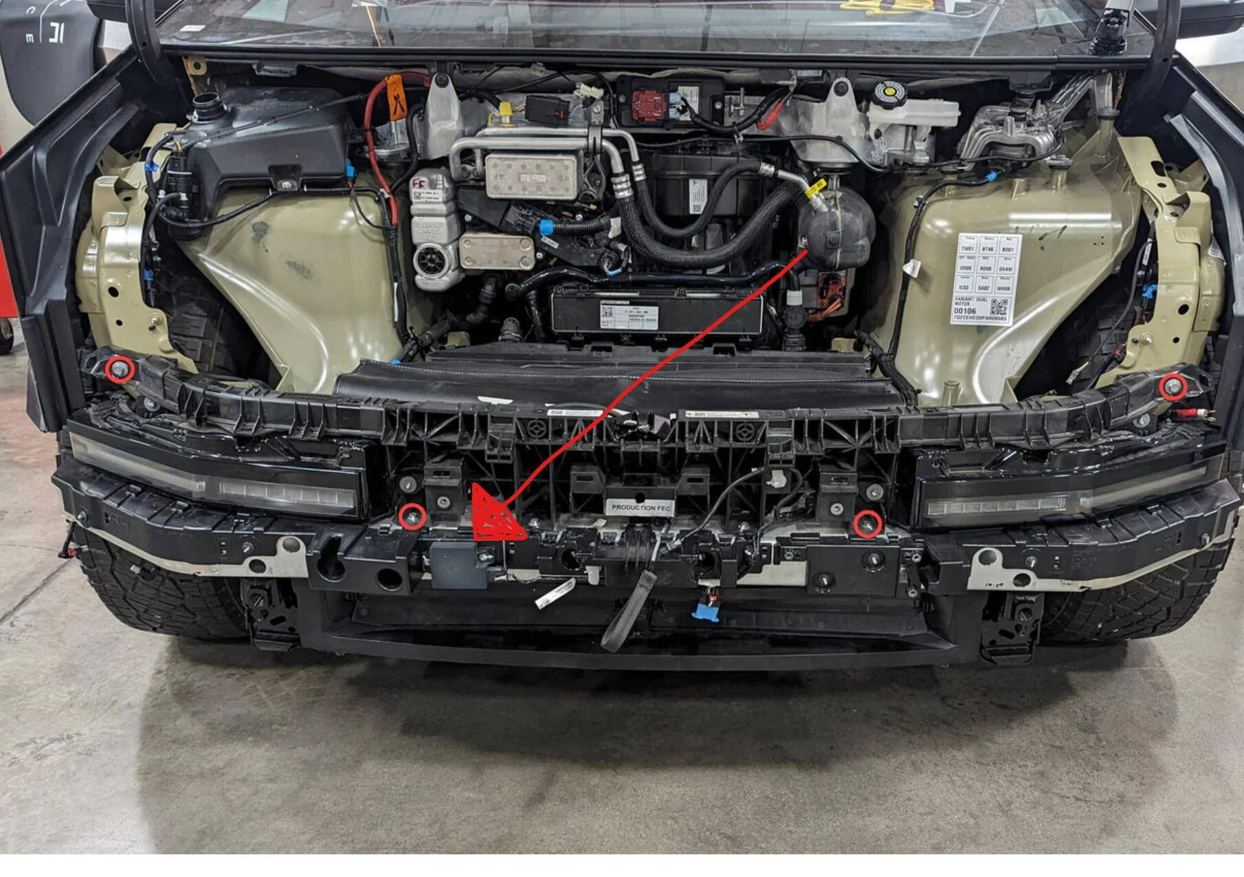 Tesla Cybertruck Tesla's software, cameras & visualization are very, very good 1747410273824-mi