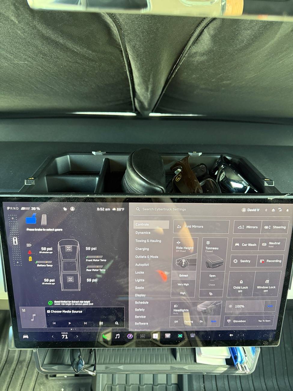 Tesla Cybertruck Review Of Tesla Cybertruck Under-Screen Storage Compartment From Yeslak. Pic5.JPG