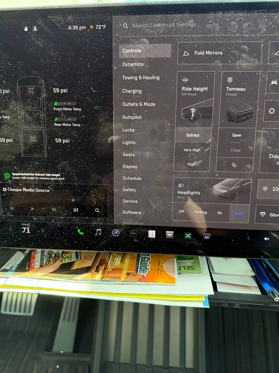 Tesla Cybertruck Review Of Tesla Cybertruck Under-Screen Storage Compartment From Yeslak. Pic6.JPG