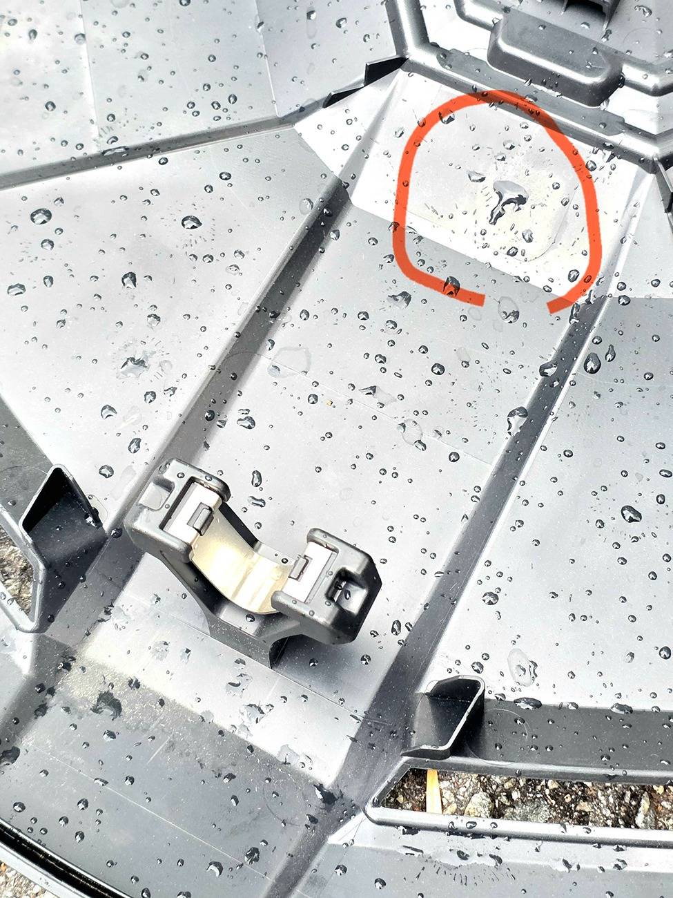 Tesla Cybertruck New style round wheel covers-- where do rear tabs align? 20250517_101223