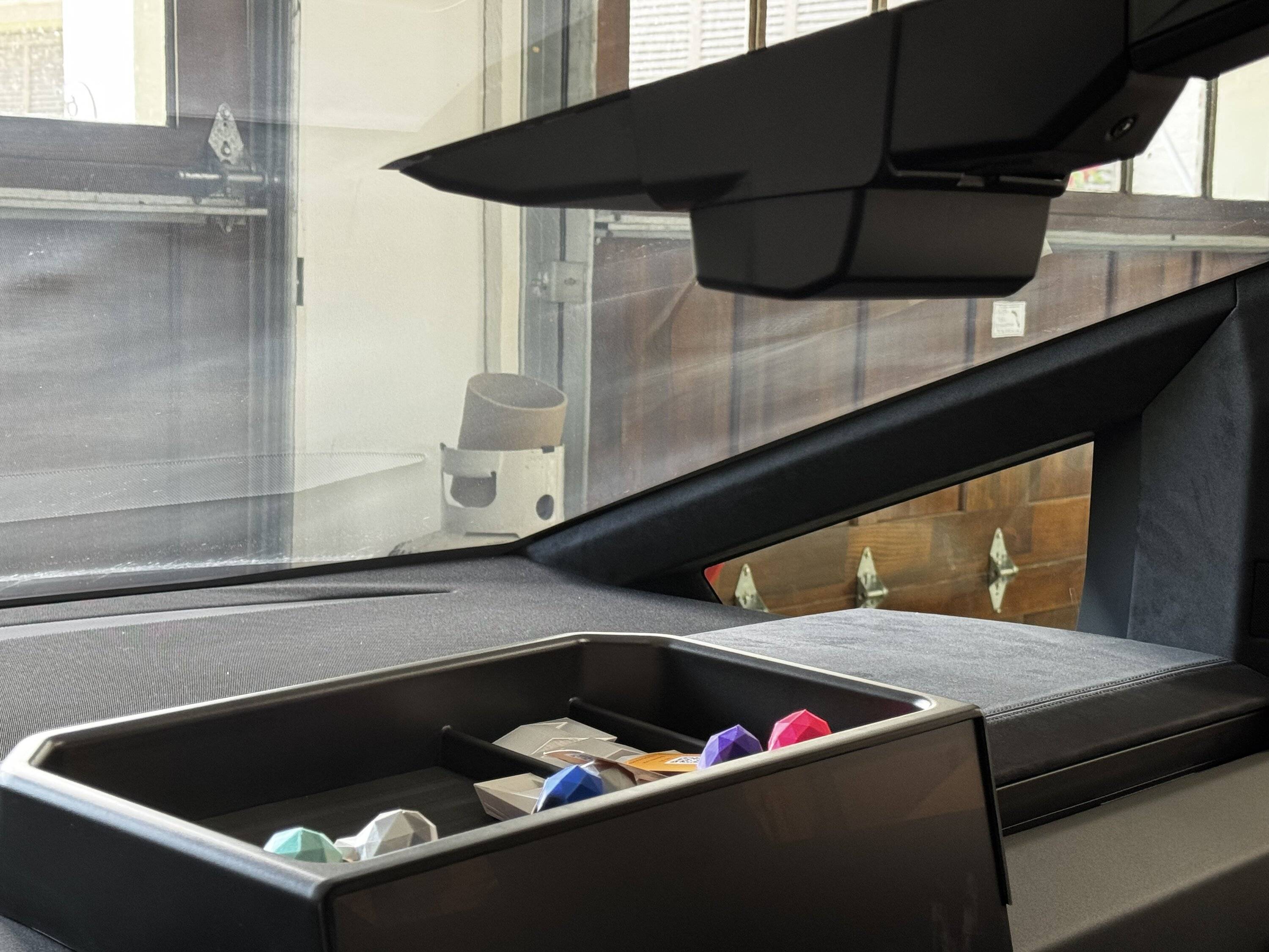 Tesla Cybertruck Sunglasses Holder installed IMG_0644