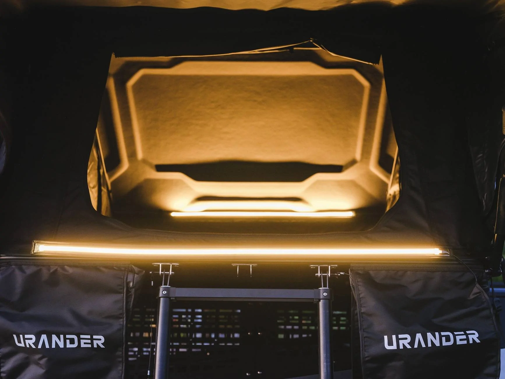 Tesla Cybertruck [URANDER NEW RELEASE] Ultra-Slim Hard Shell Queen Size Rooftop Tent – Built for Comfort, Designed for Your Cybertruck SL-18