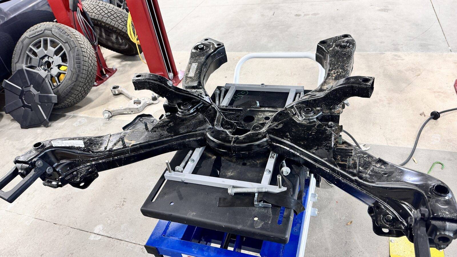 Tesla Cybertruck Cybertruck - 1  Deer - 0; Deer strike at 60 MPH (Video Added & Graphic Image) GUID-A8680C72-88EC-4051-A0F5-43642EDCF398-online-en-US