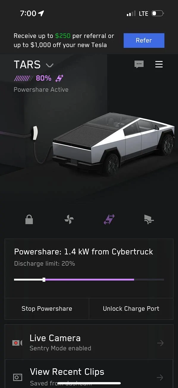 Tesla Cybertruck Middle finger and powershare IMG_1361
