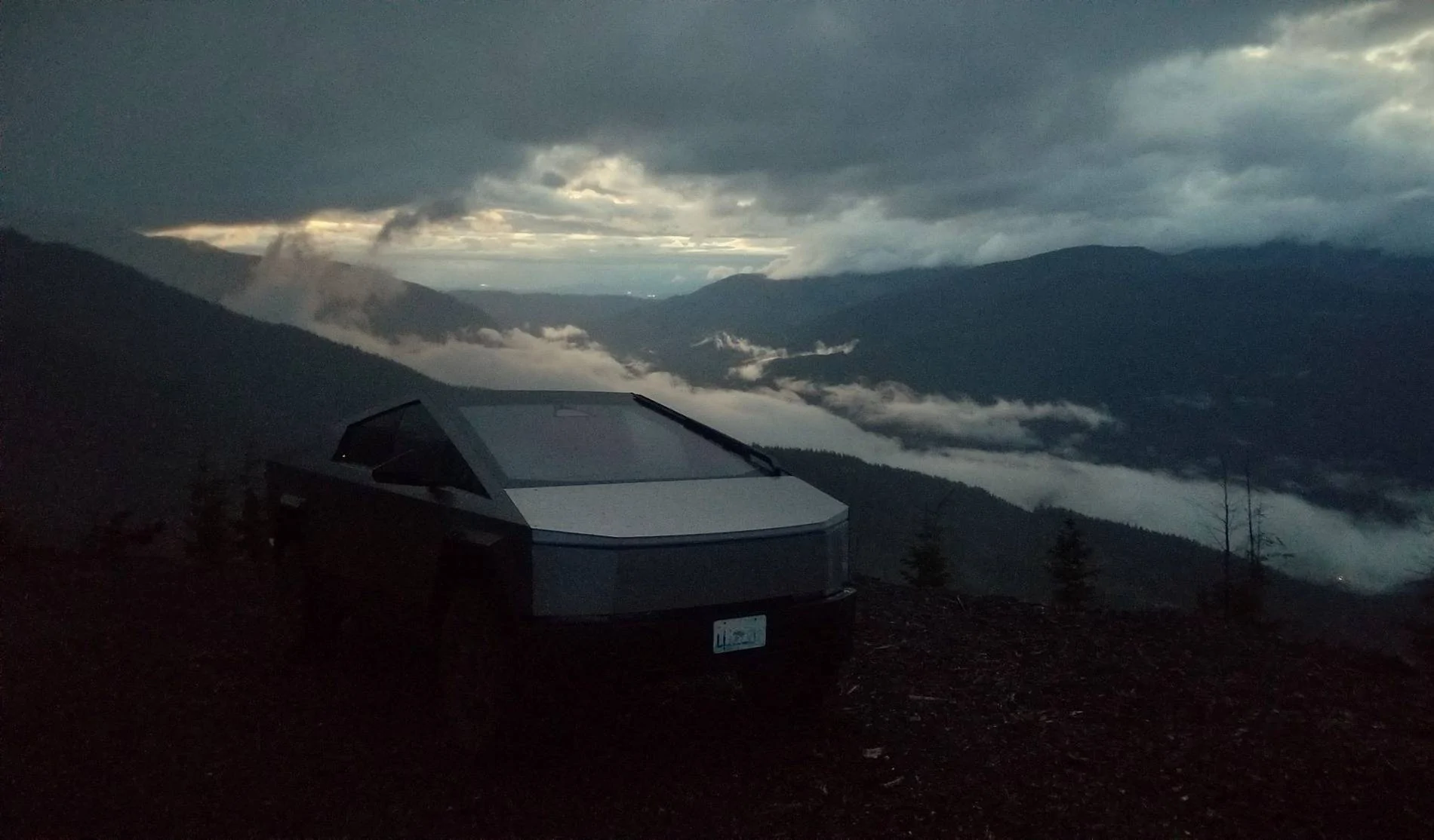 Tesla Cybertruck 🚀 Cybertruck Owners — Is the Real-World Driving Experience What You Expected? 20250520_212052adsm