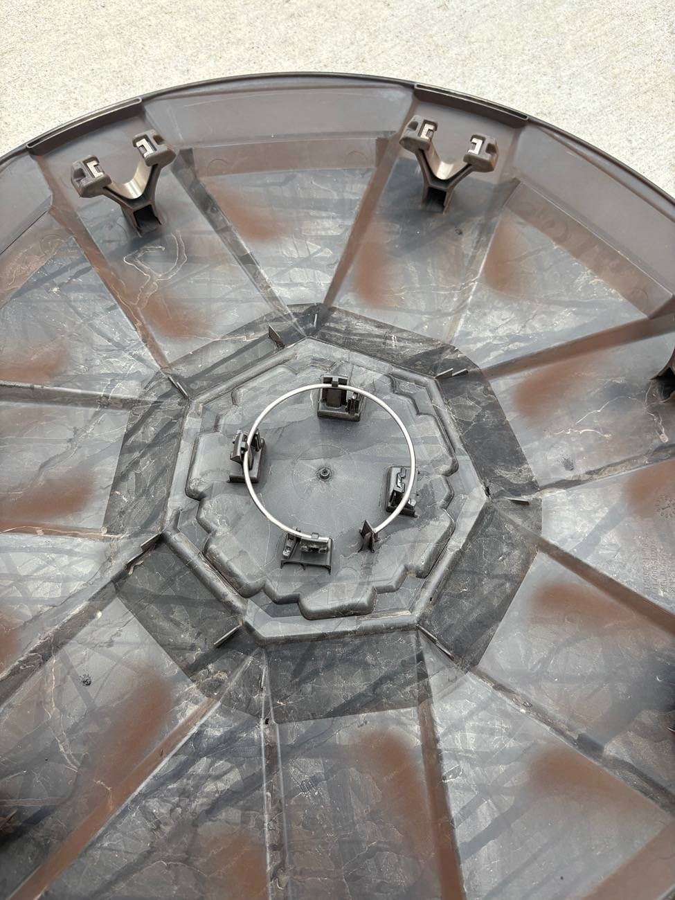 Tesla Cybertruck Wheel covers popping off... IMG_0136