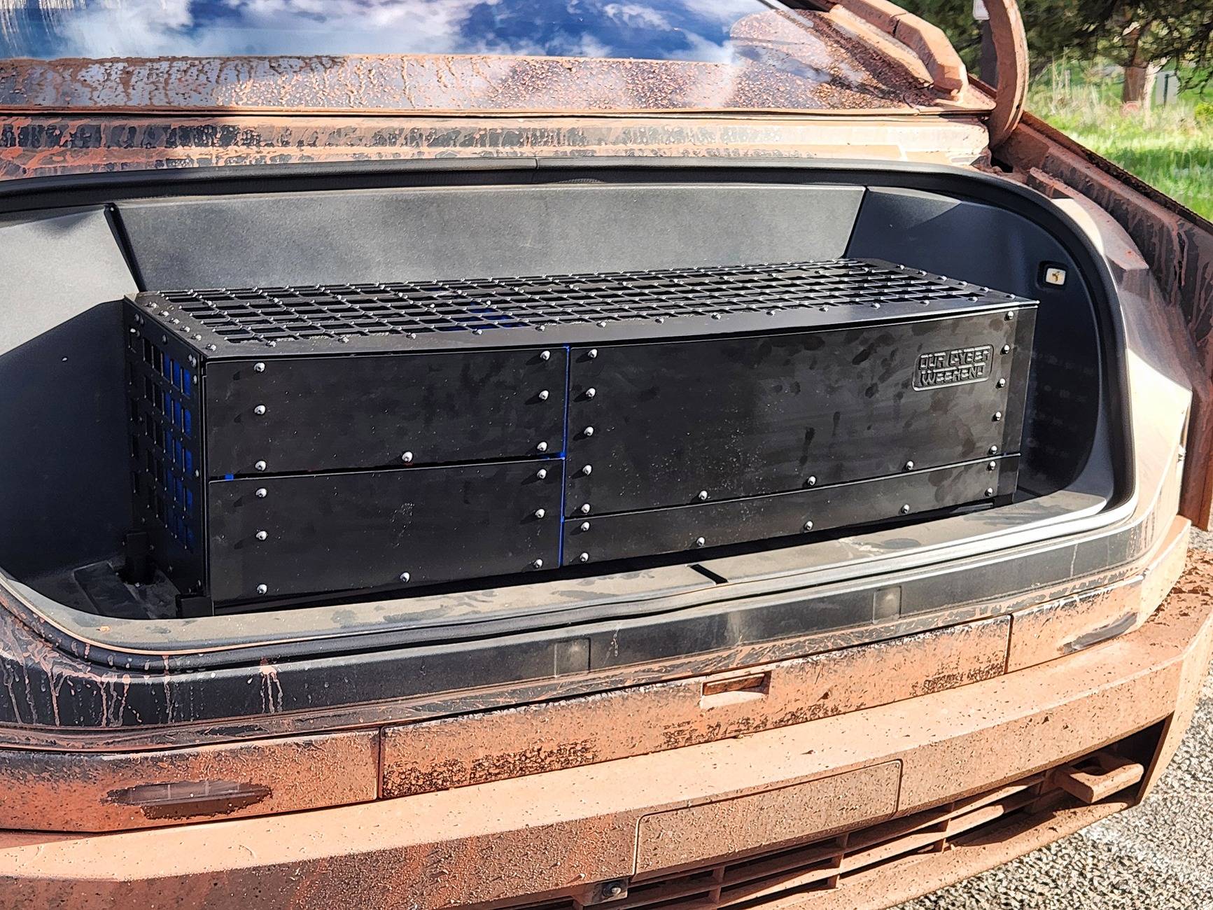Tesla Cybertruck Tool Box with Pullout Drawers for Frunk? 1000146478