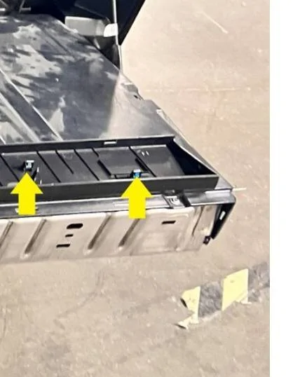 Tesla Cybertruck Liftgate Lip SmartSelect_20250523_133809_Firefox