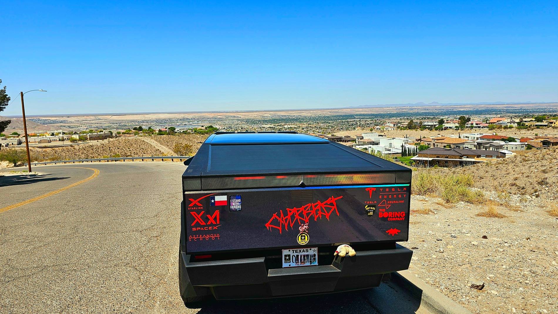 Tesla Cybertruck Daily random Cybertruck photos thread - Post Yours! 📸 🤳 20250526_113514
