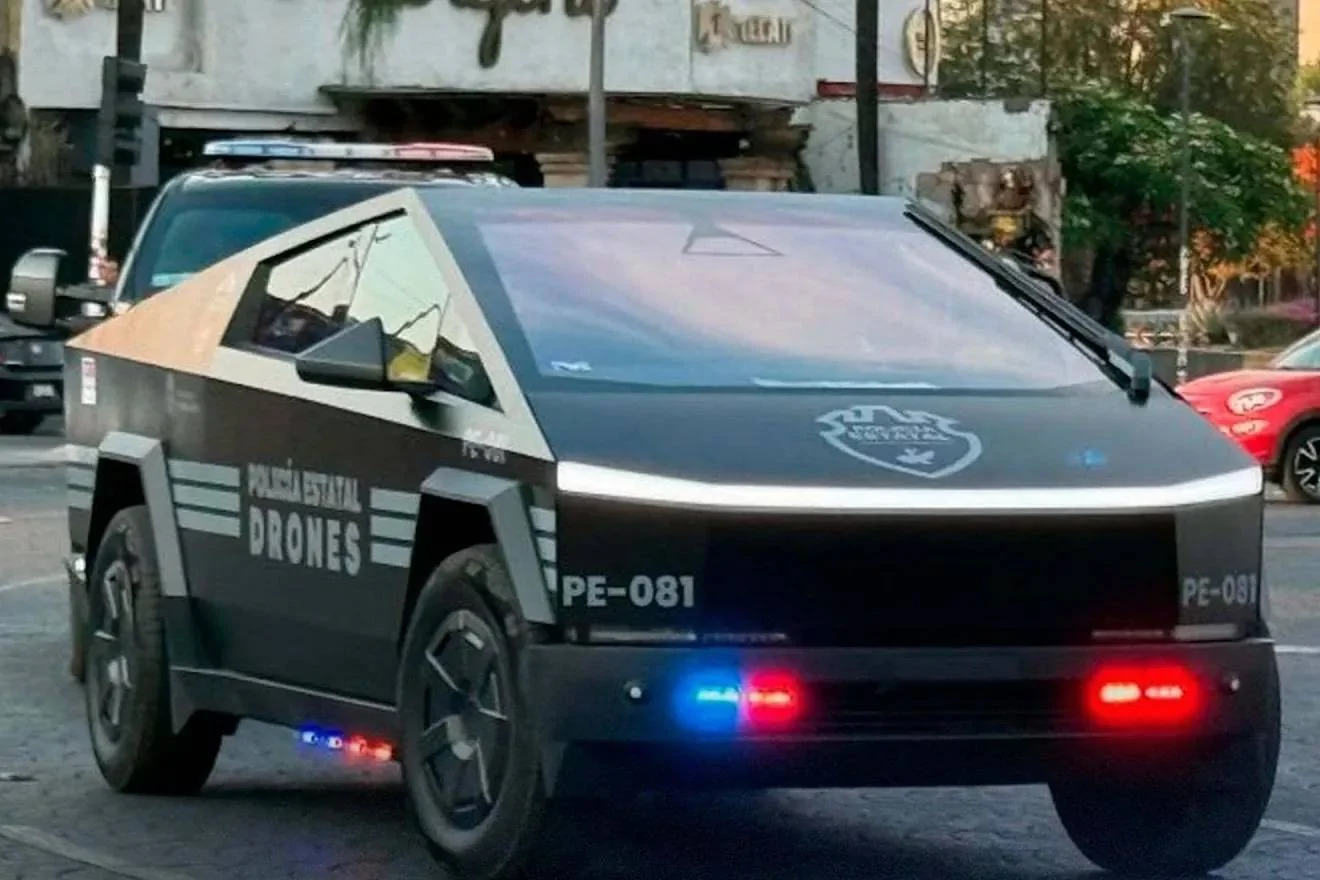 Tesla Cybertruck Cybertrucks deployed in Jalisco Mexico police fleet ahead of FIFA World Cup Tesla-Cybertrucks-join-Jaliscos-police-fleet-before-2026-FIFA-World-Cup-