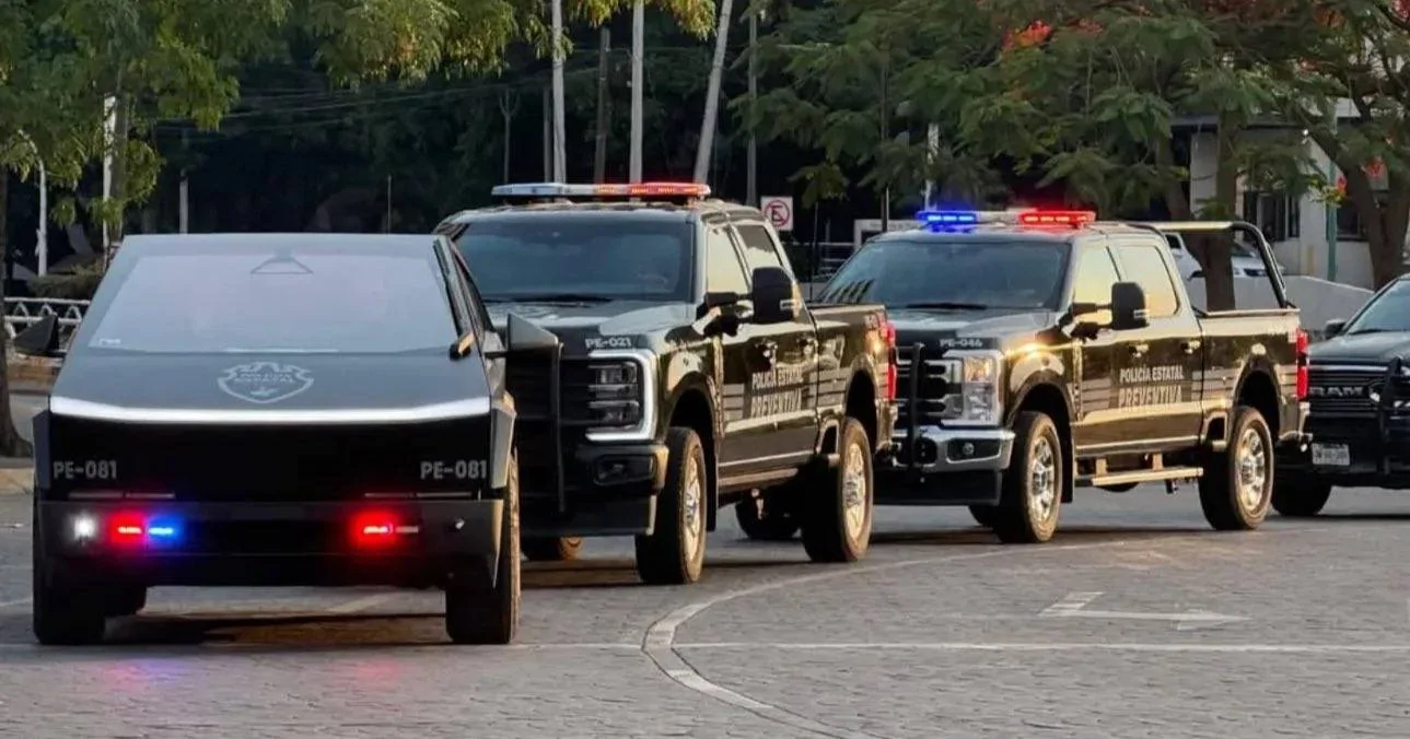 Tesla Cybertruck Cybertrucks deployed in Jalisco Mexico police fleet ahead of FIFA World Cup Cybertrucks join Jalisco Mexico police fleet ahead of FIFA World Cu