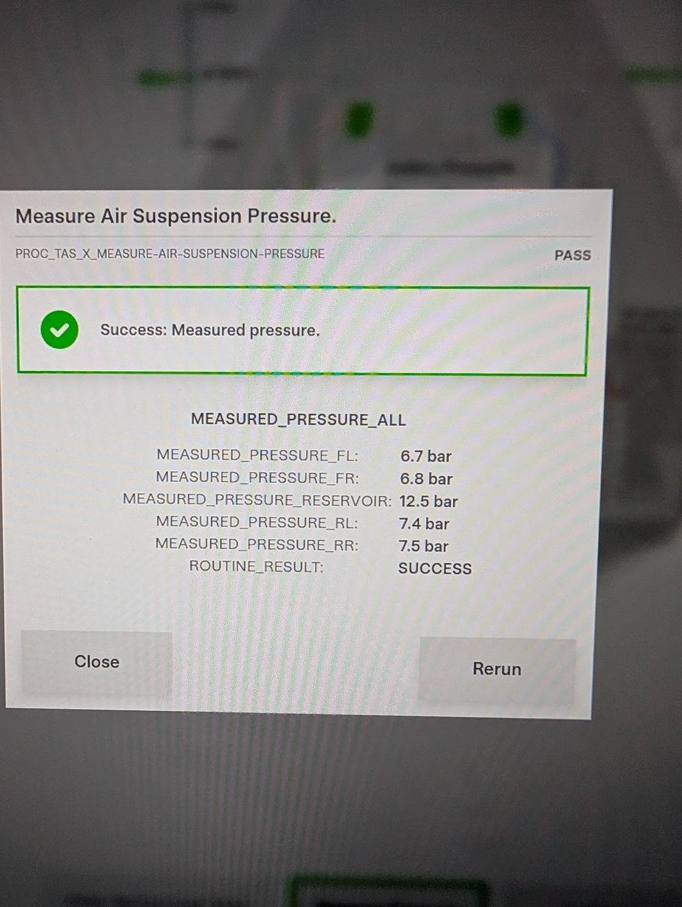 Tesla Cybertruck Need help !!! 1000011146