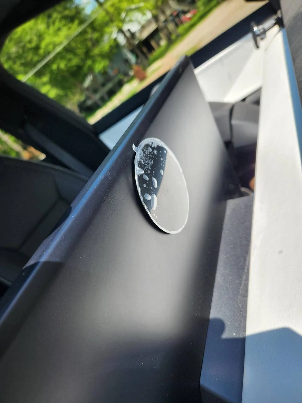 Tesla Cybertruck Mounting a 3rd party Digital Rearview Right above the display? Mount sticky
