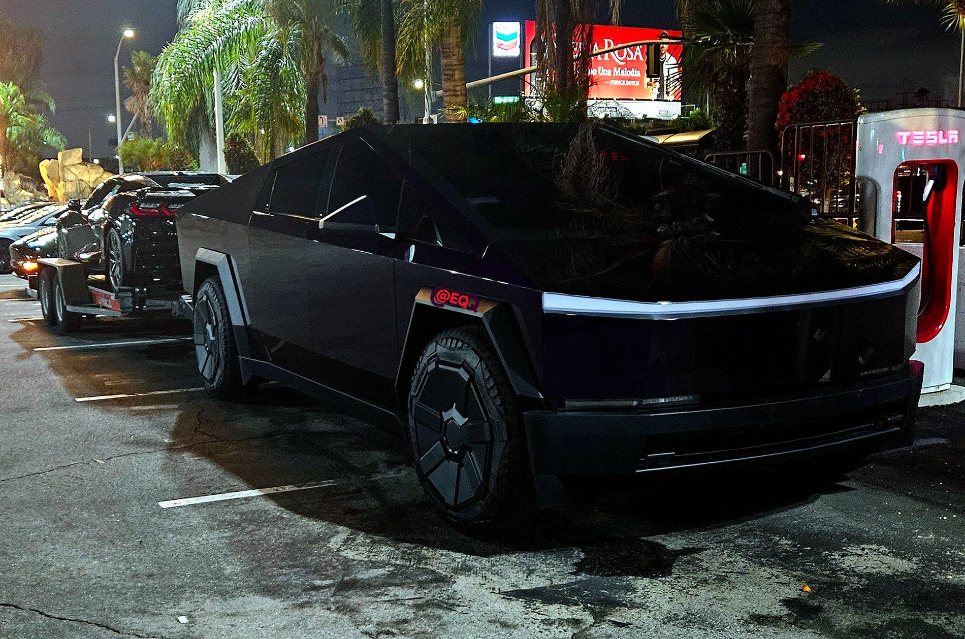 Tesla Cybertruck Daily random Cybertruck photos thread - Post Yours! 📸 🤳 20241223_003944