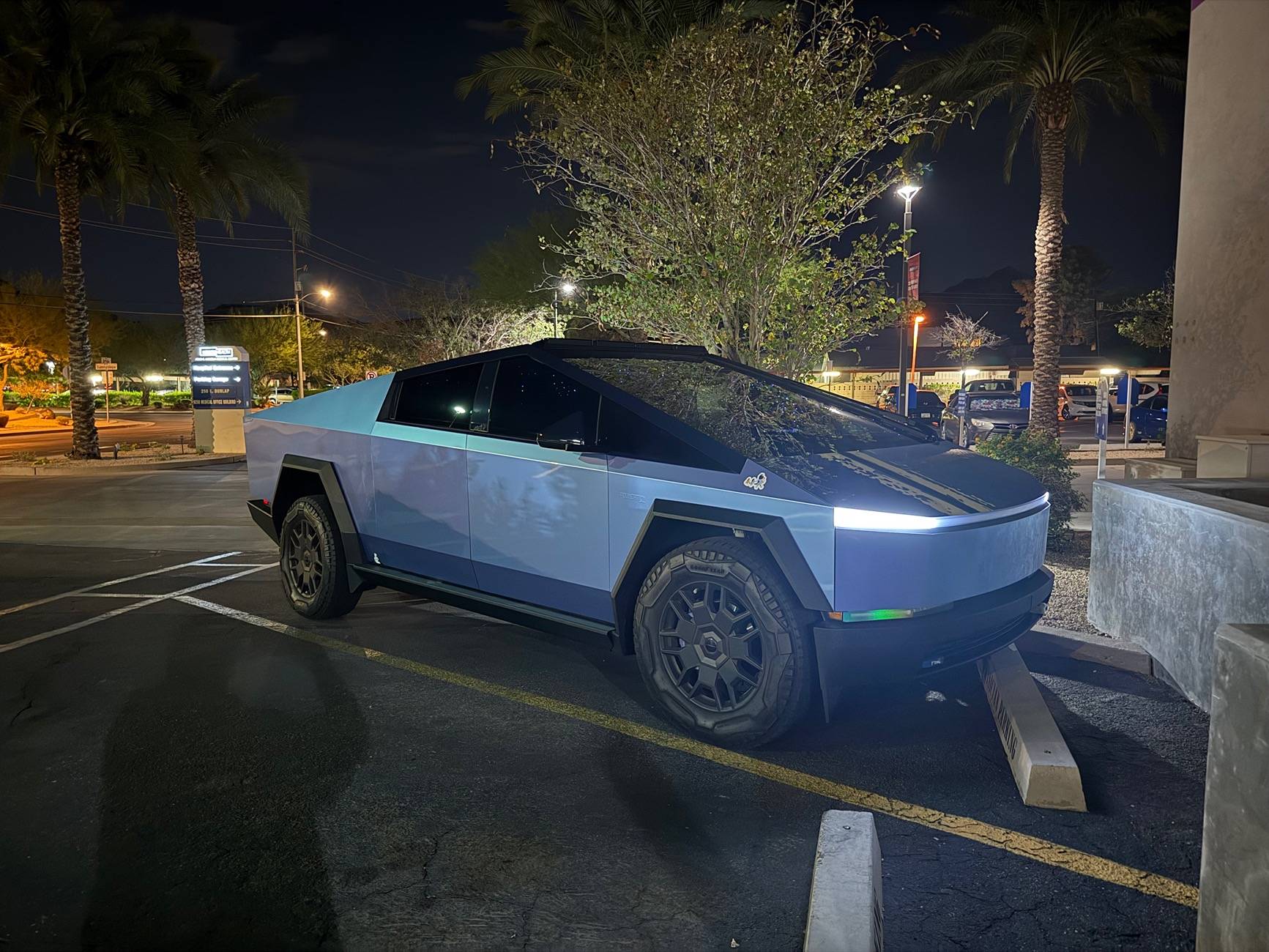 Tesla Cybertruck Hidden Lighting Features in CyberTent-Mode IMG_3374