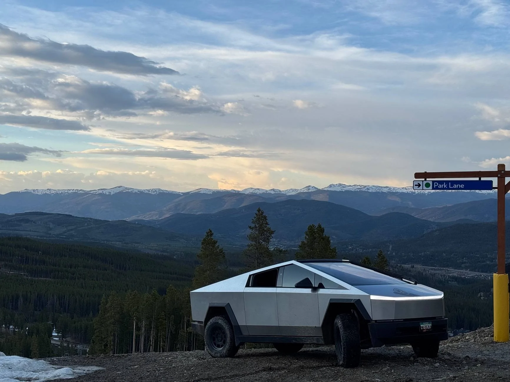 Tesla Cybertruck Daily random Cybertruck photos thread - Post Yours! 📸 🤳 IMG_6269