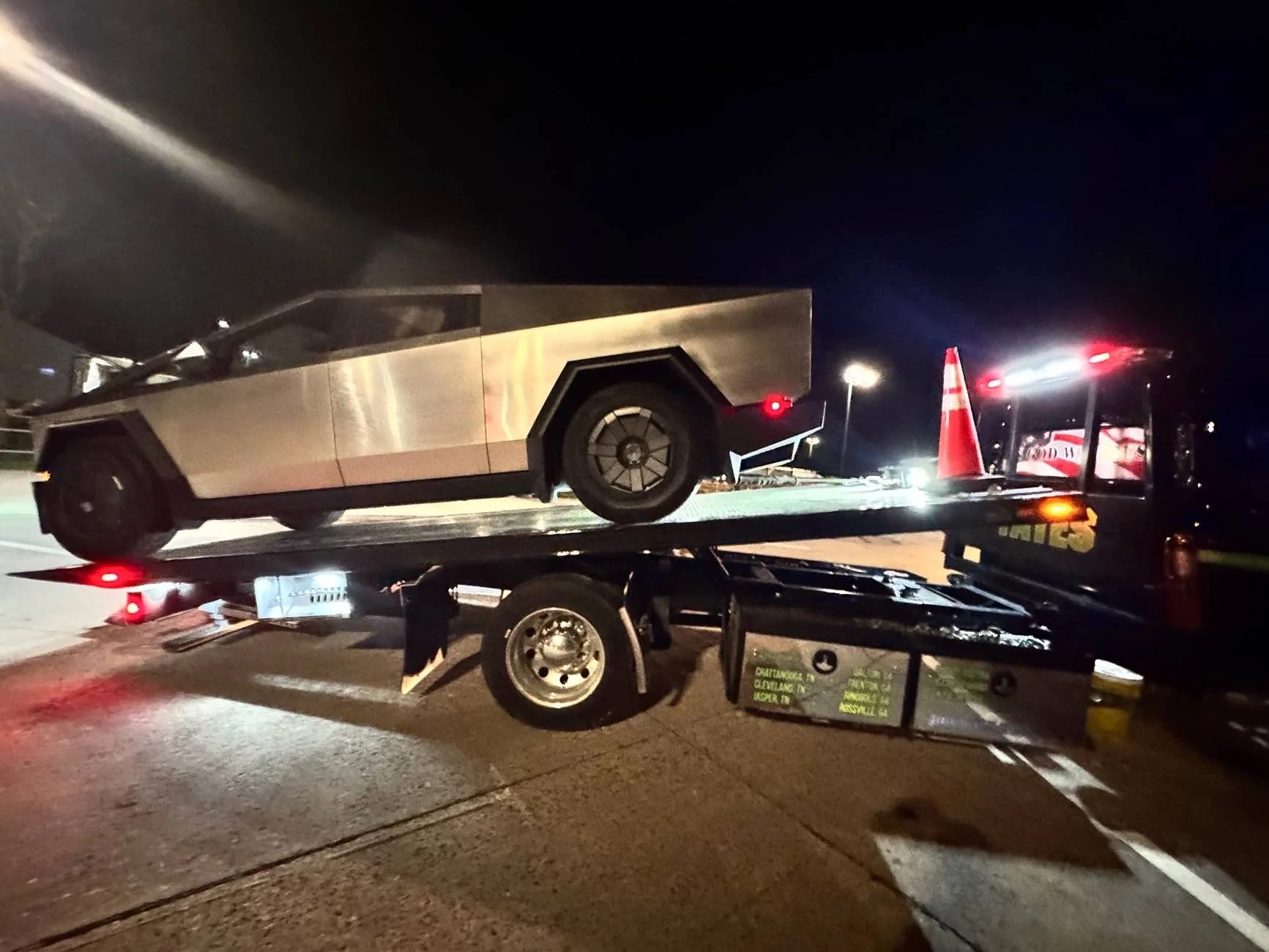 Tesla Cybertruck Turo guest towing my truck IMG_4979