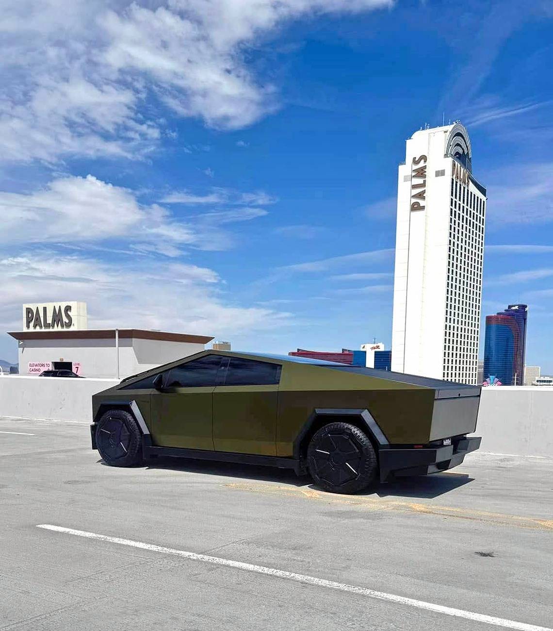 Tesla Cybertruck GOLD Vinyl Wrap & PPF Cybertruck -- Photos & Videos KPMF Matte Gold Eclipse wrap Cybertruck 5