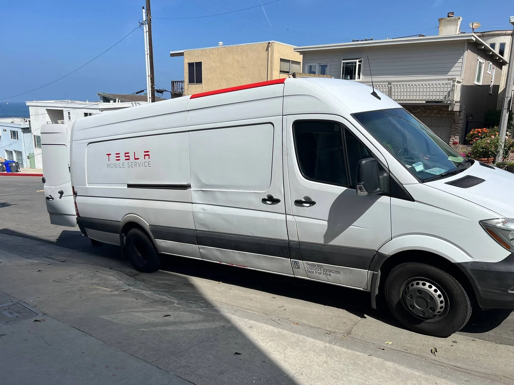 Tesla Cybertruck A/T Tire wasn’t as tough as I thought. IMG_7562