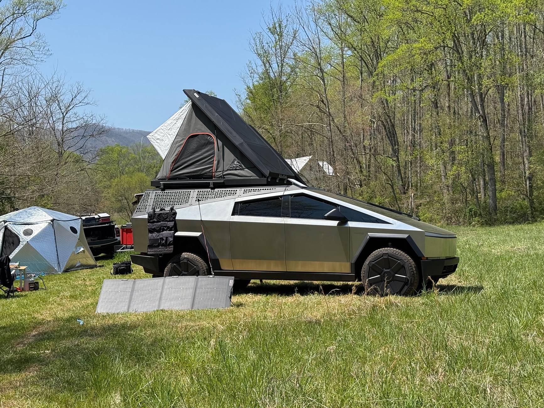 Tesla Cybertruck Urander Rack Mega Thread – Post Your Setup! IMG_1430