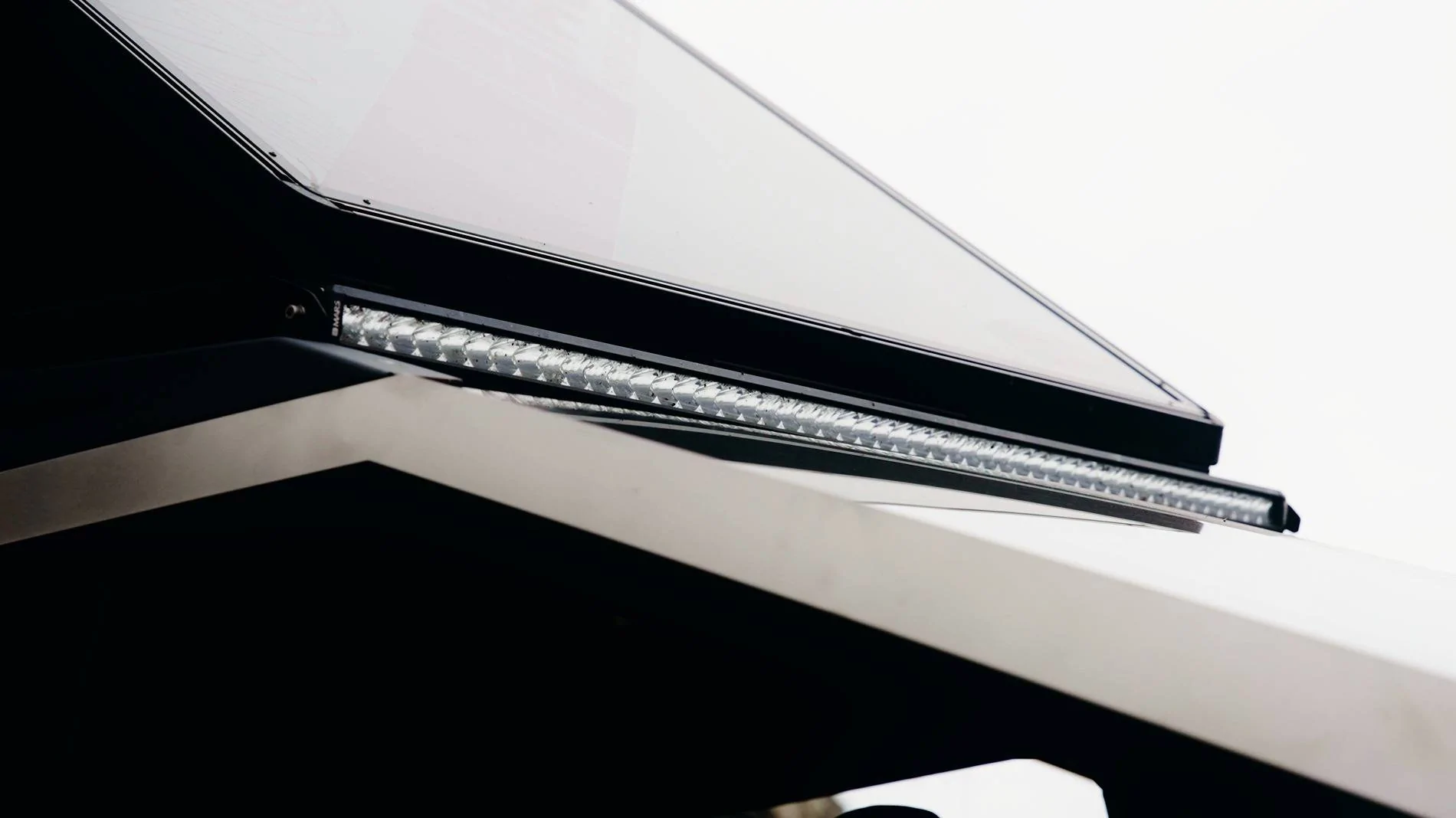 Tesla Cybertruck Celebrate Dad: 15% Off Mars Adventure Gear — Rooftop Tents, Cybertruck Racks, Crossbars & More 1749438210345-ih