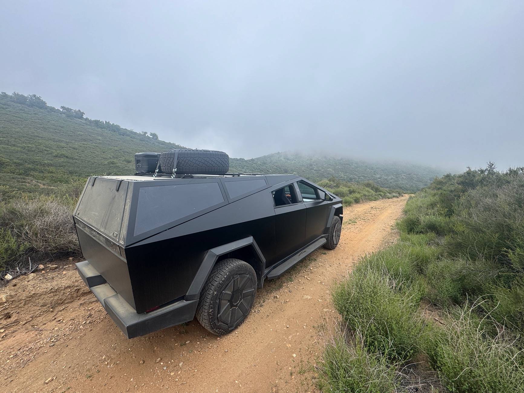 Tesla Cybertruck 70mph Range Test with a Cybertruck Roof Rack & Rooftop Tent IMG_4171