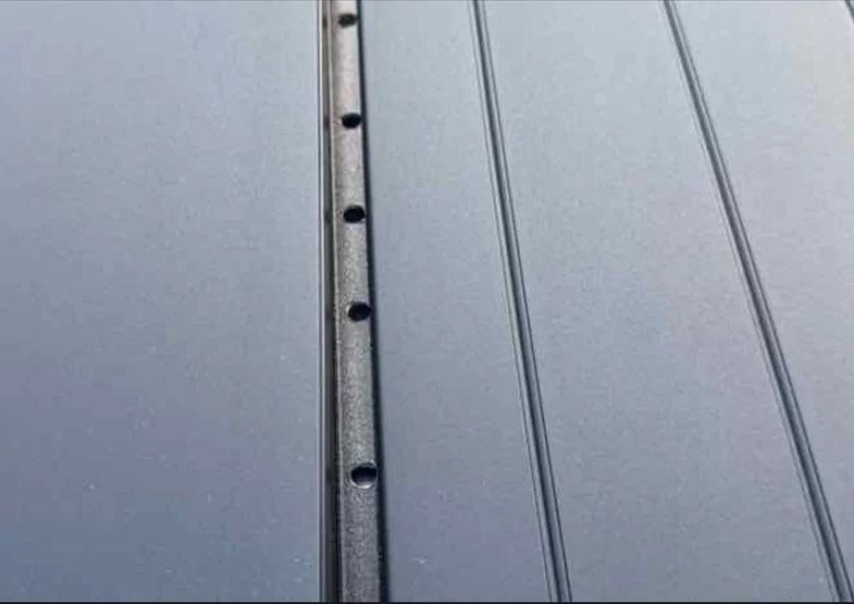 Tesla Cybertruck Anyone else: Lost Rubber seal on top part of Tonneau cover. tonneau cover rubber 2