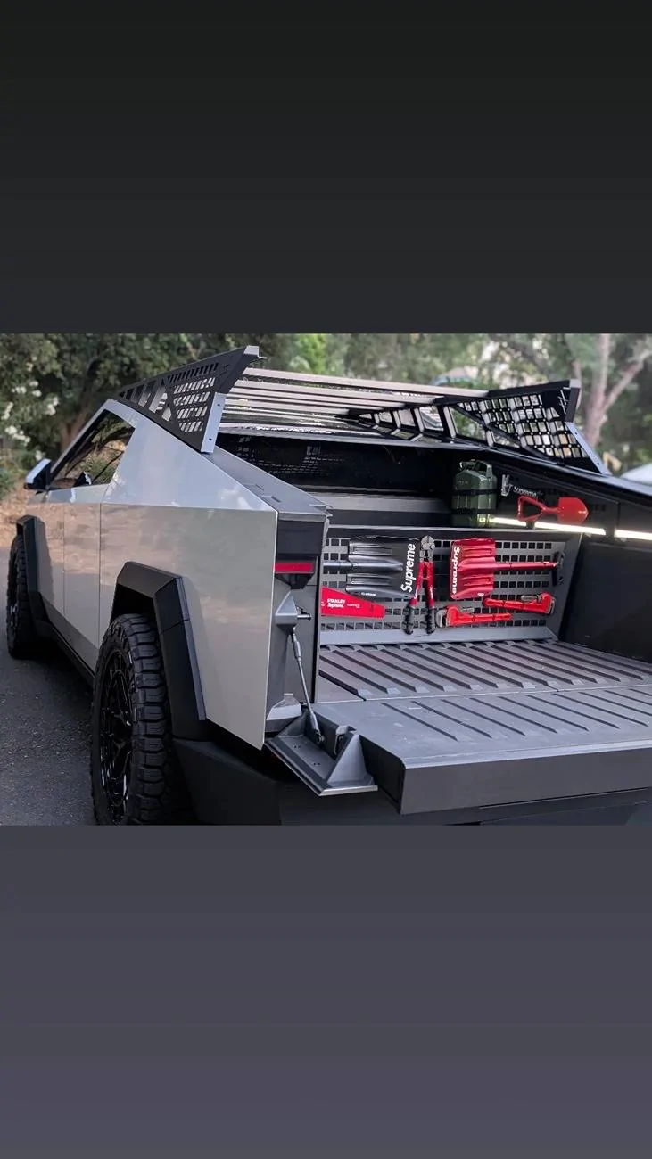 Tesla Cybertruck Mars Adventure Rack installed IMG_20250612_205025_068