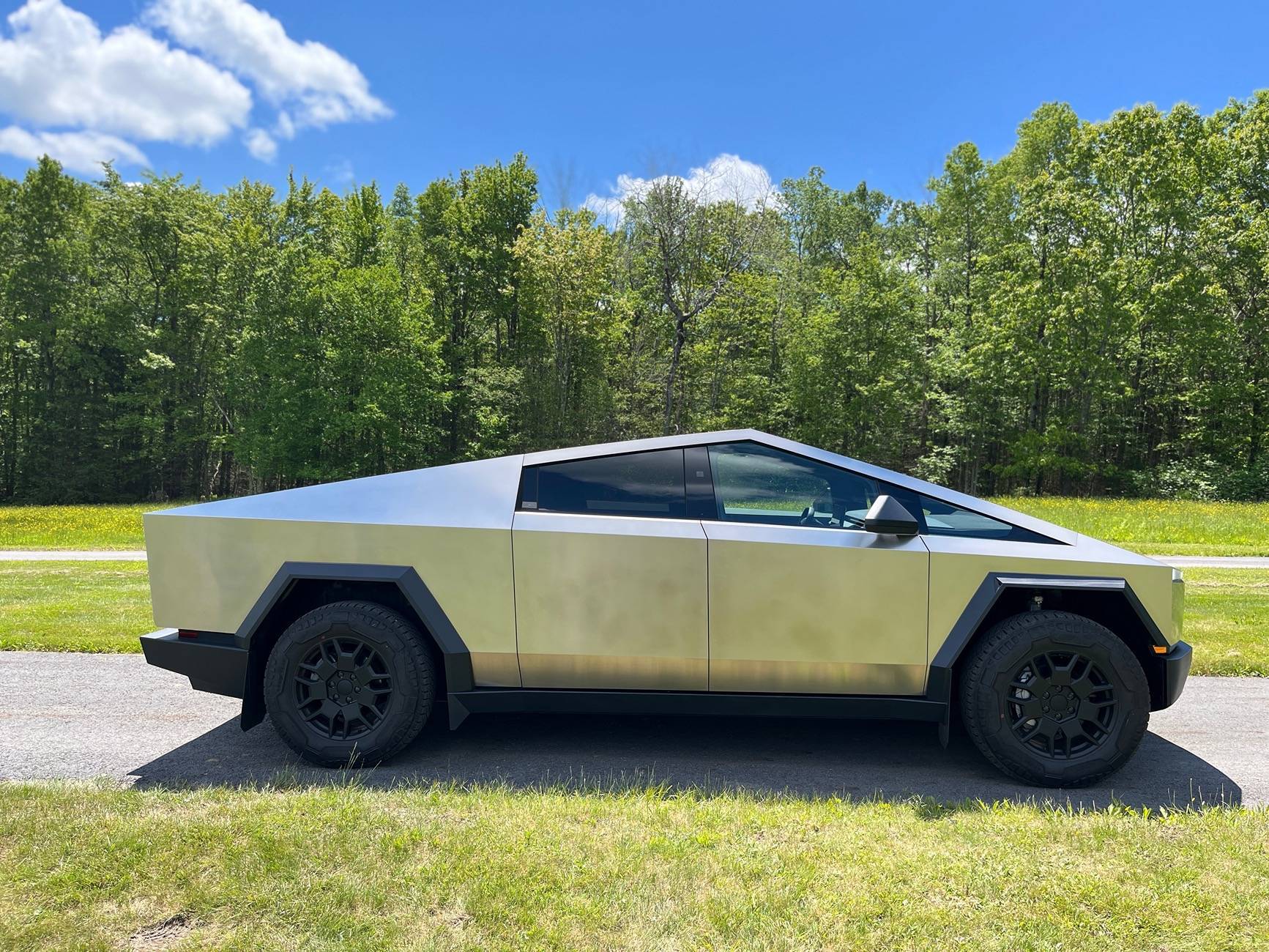 Tesla Cybertruck 👋Vote June's RealWheels EV Cybertruck of the Month (RWCev CTOTM) HERE! 10RonSolSubmission10Ron