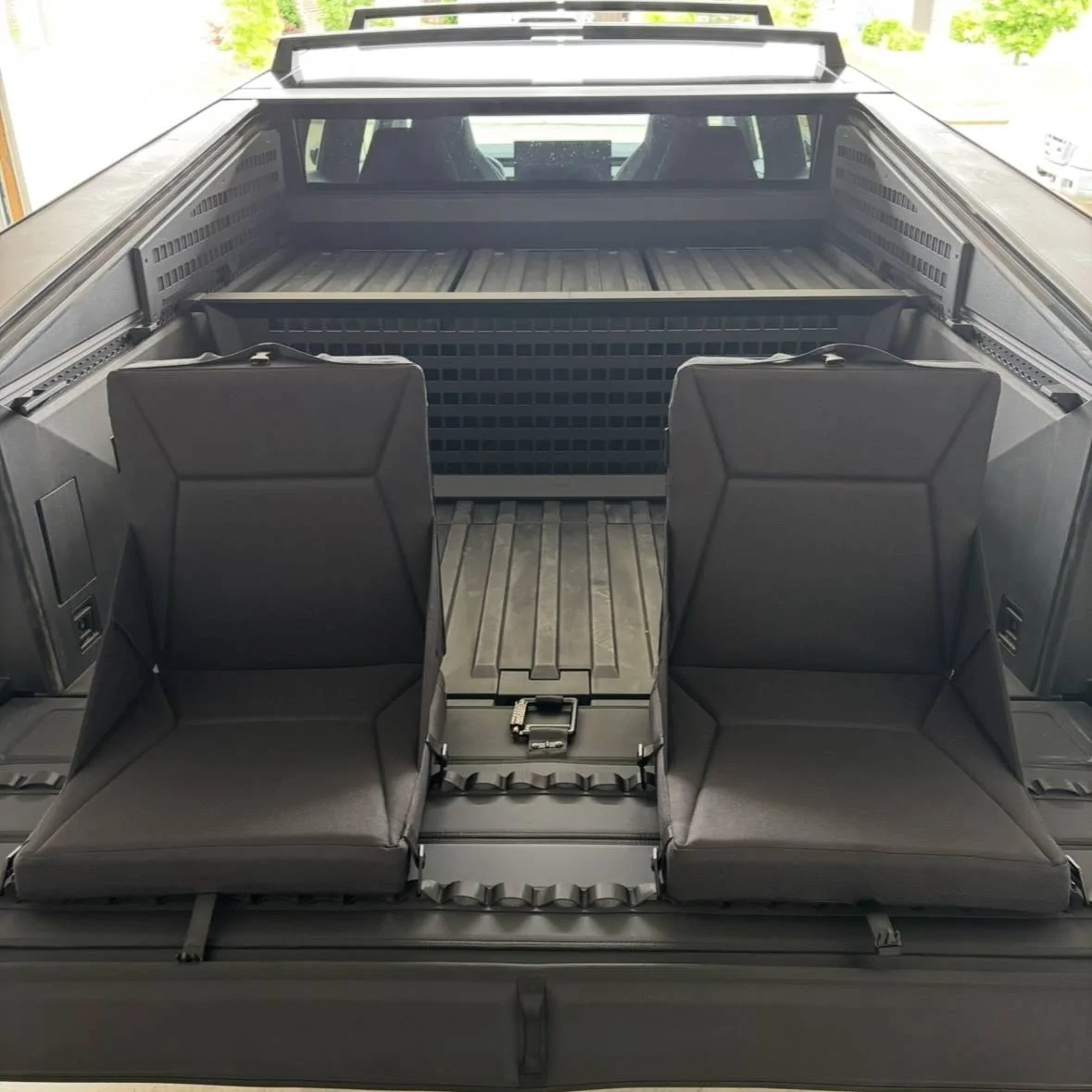 Tesla Cybertruck S/X refresh is live (and underwhelming) IMG_9652