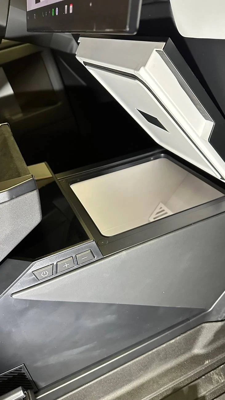 Tesla Cybertruck Installed CyberGear Refrigerator (review video added) IMG_2184